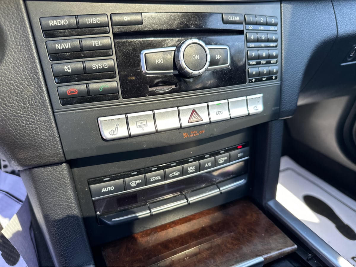 Mercedes-Benz e photo 15