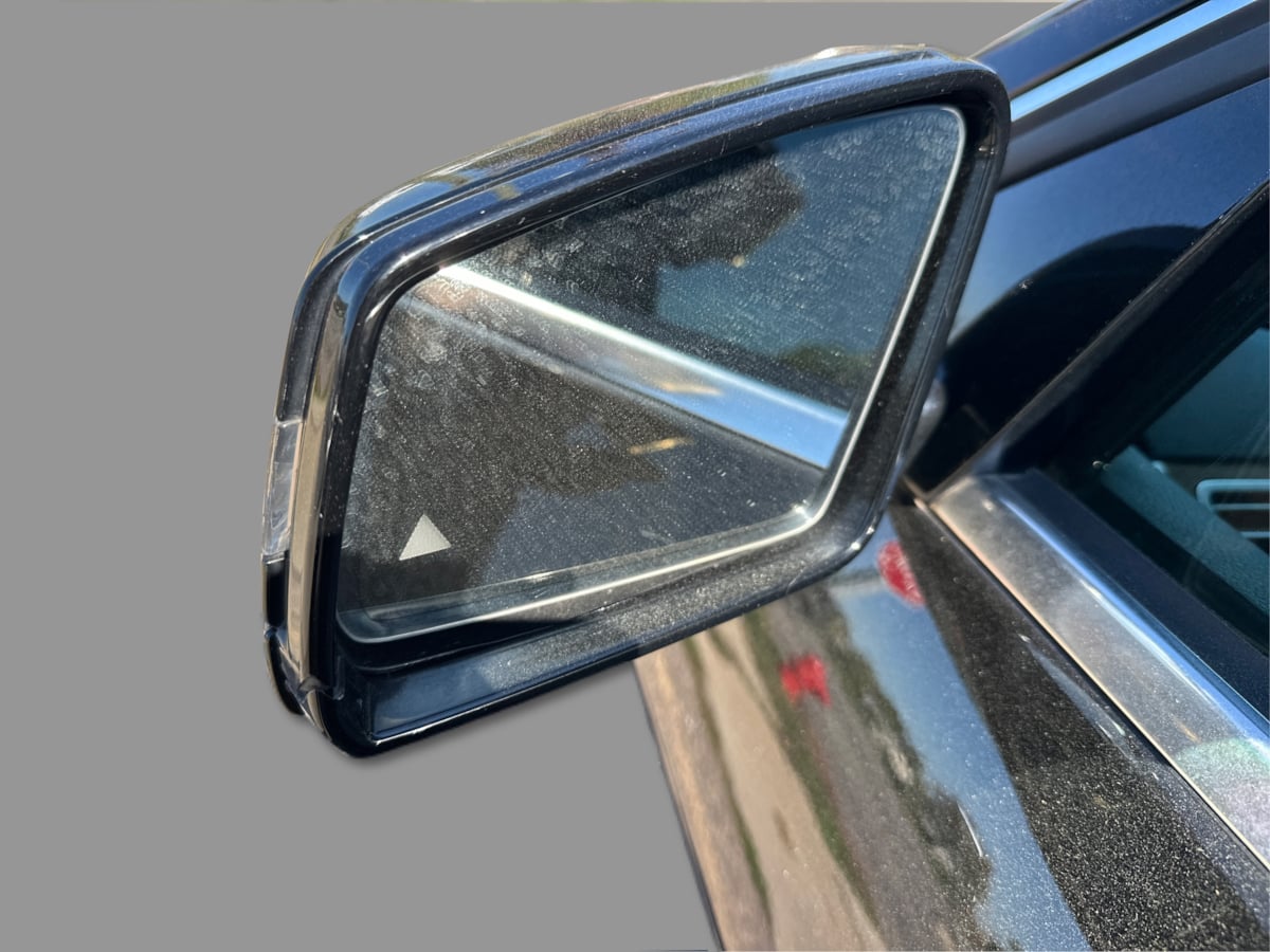 Mercedes-Benz e photo 23