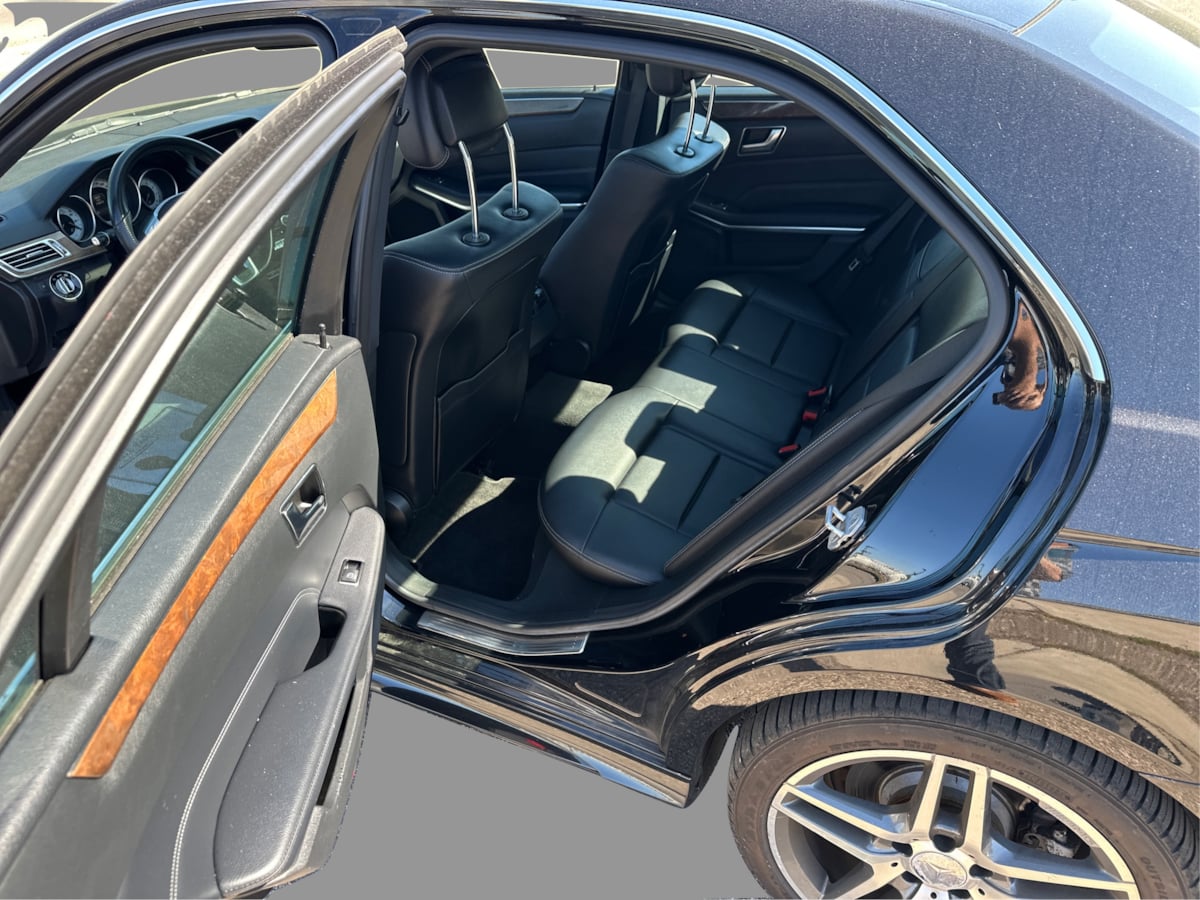 Mercedes-Benz e photo 29