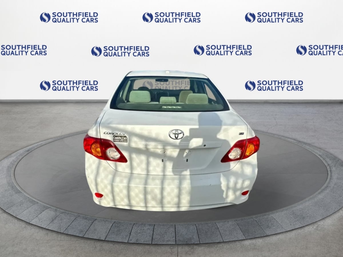 Photo 5 of this Toyota Corolla