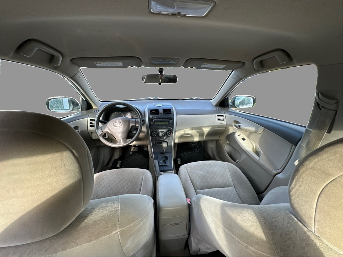 Photo 25 of this Toyota Corolla