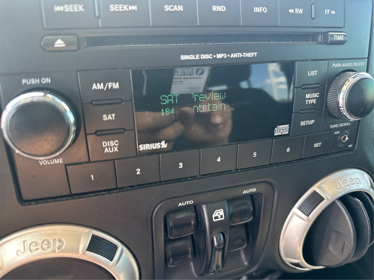 Jeep Wrangler photo 17