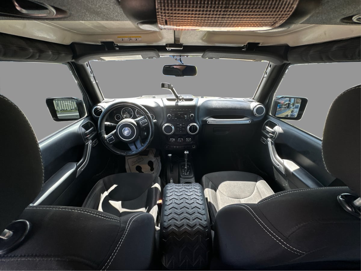 Jeep Wrangler photo 27