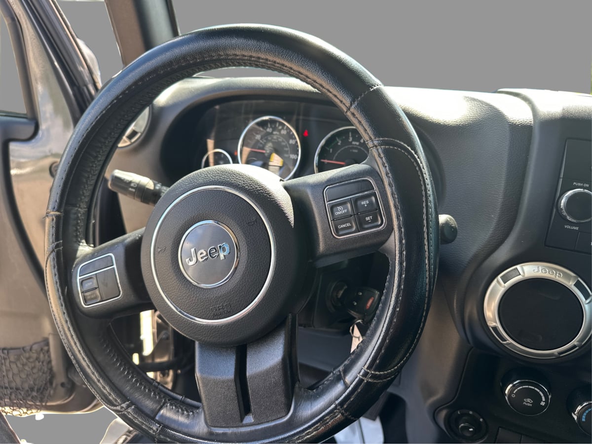 Jeep Wrangler photo 33