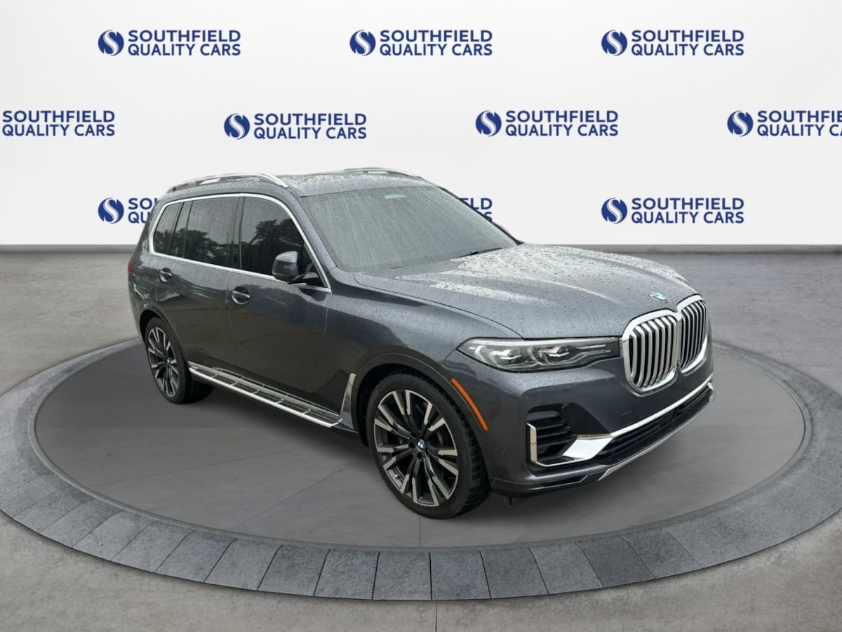 BMW X7 photo 2