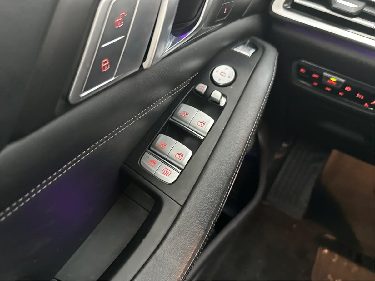 BMW X7 photo 13