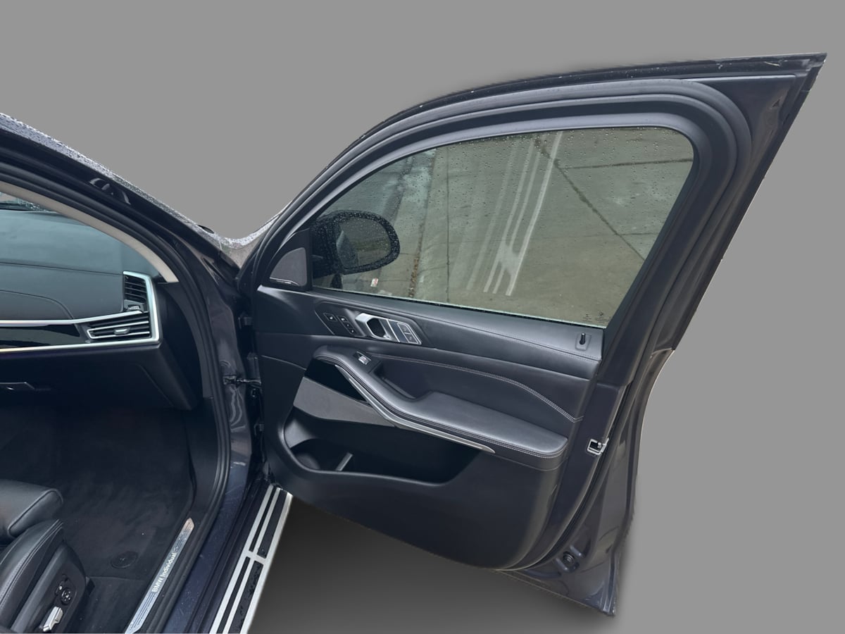 BMW X7 photo 25