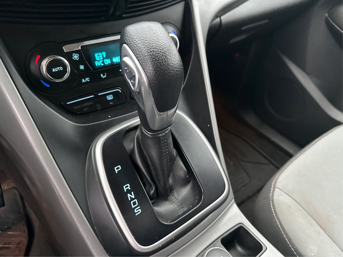 Ford Escape photo 14