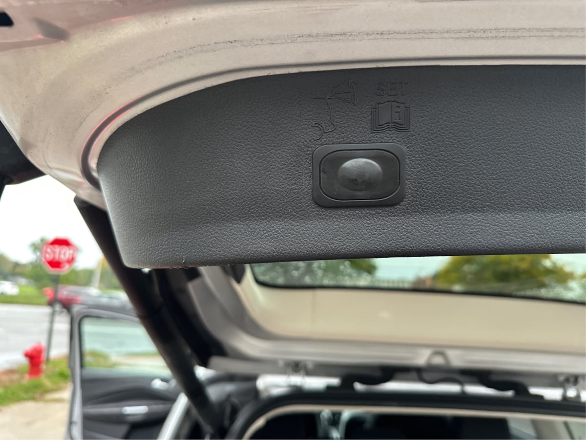 Ford Escape photo 19