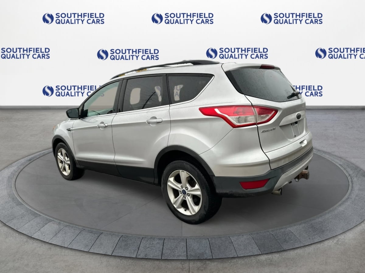 Ford Escape photo 4