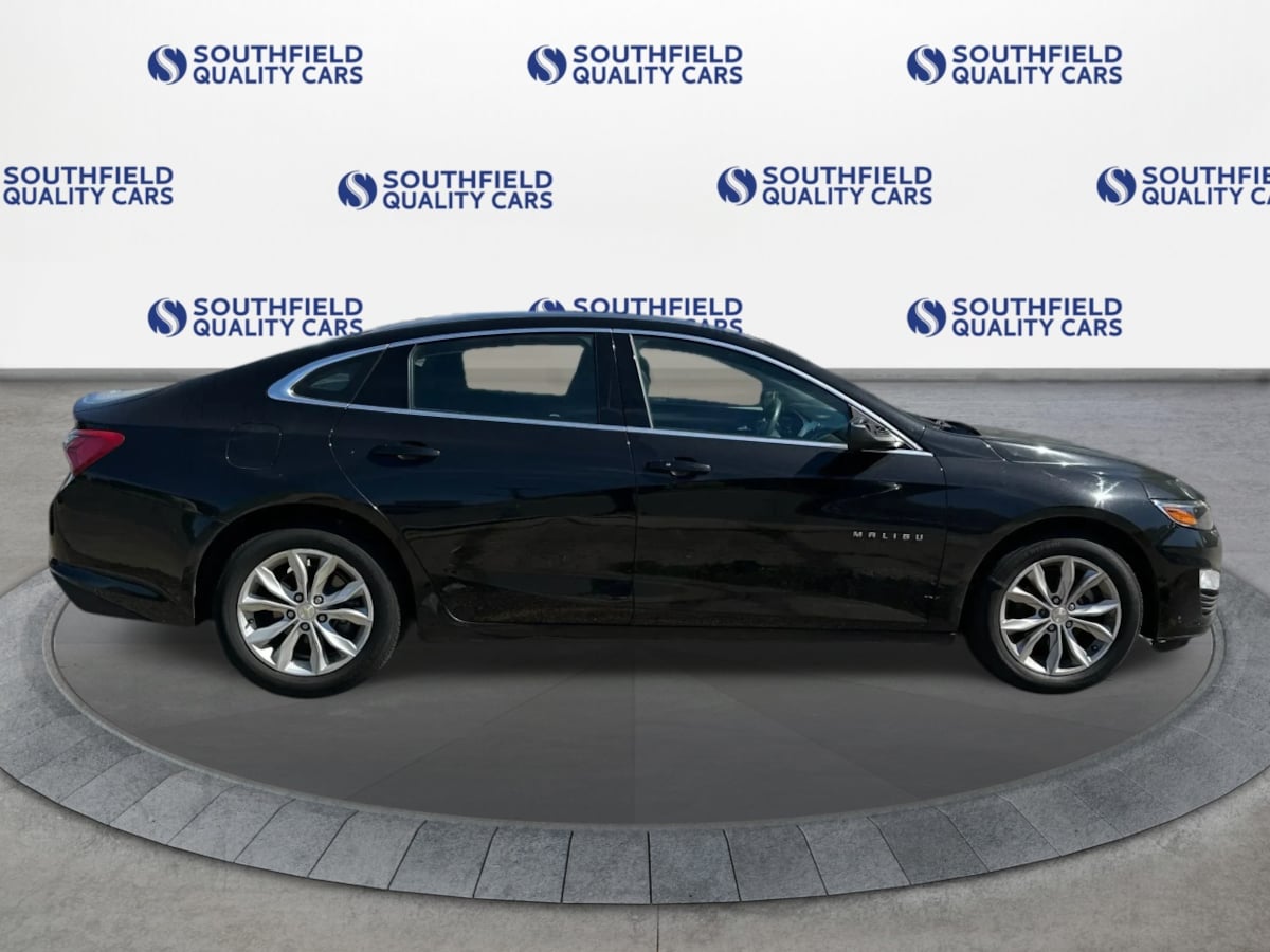 Chevrolet Malibu photo 9