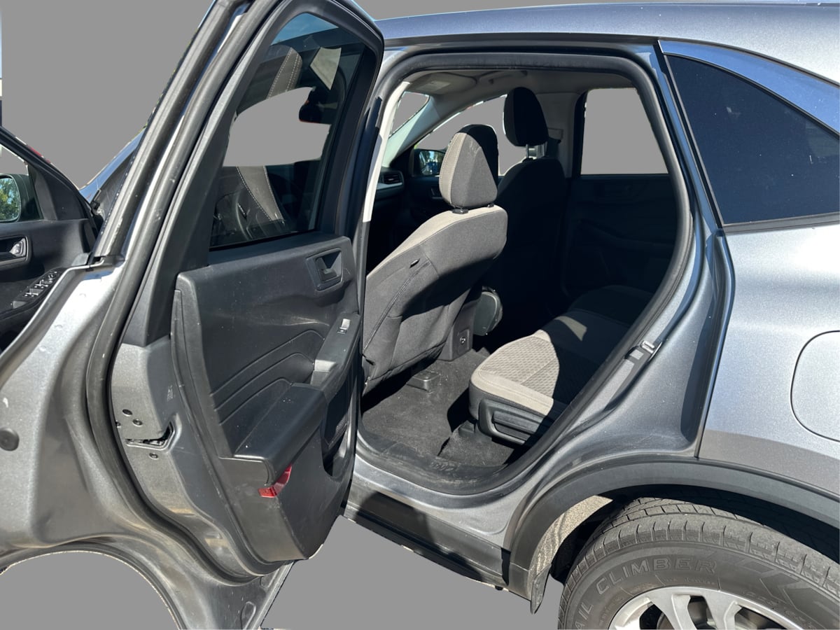 Ford Escape photo 12