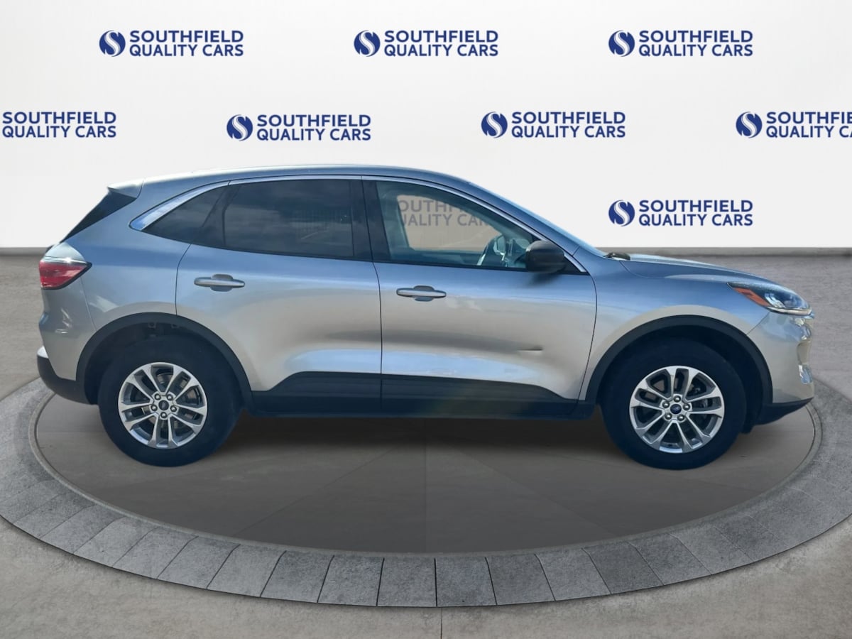 Ford Escape photo 9