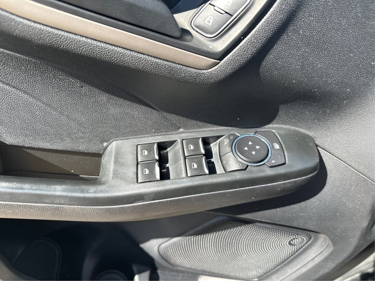 Ford Escape photo 15