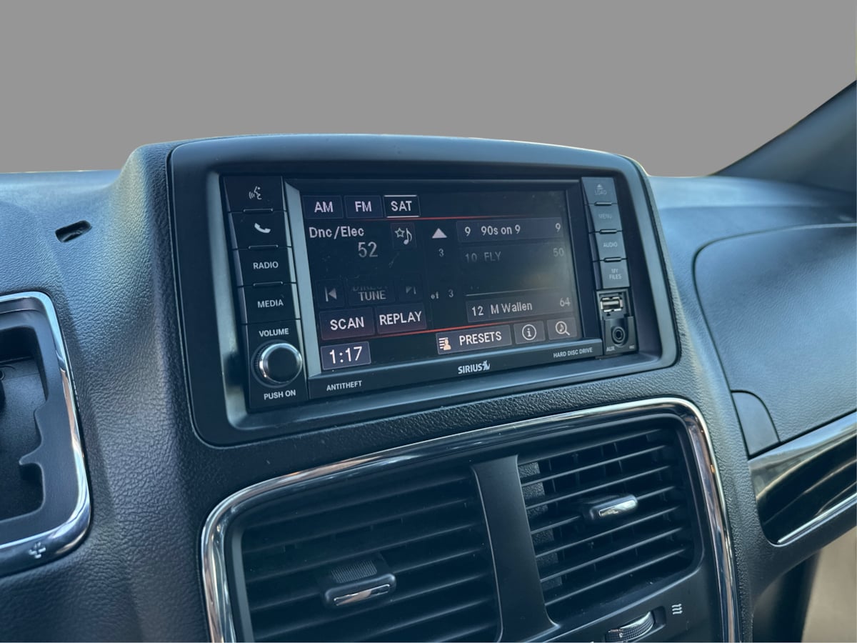 Dodge Grand Caravan photo 30