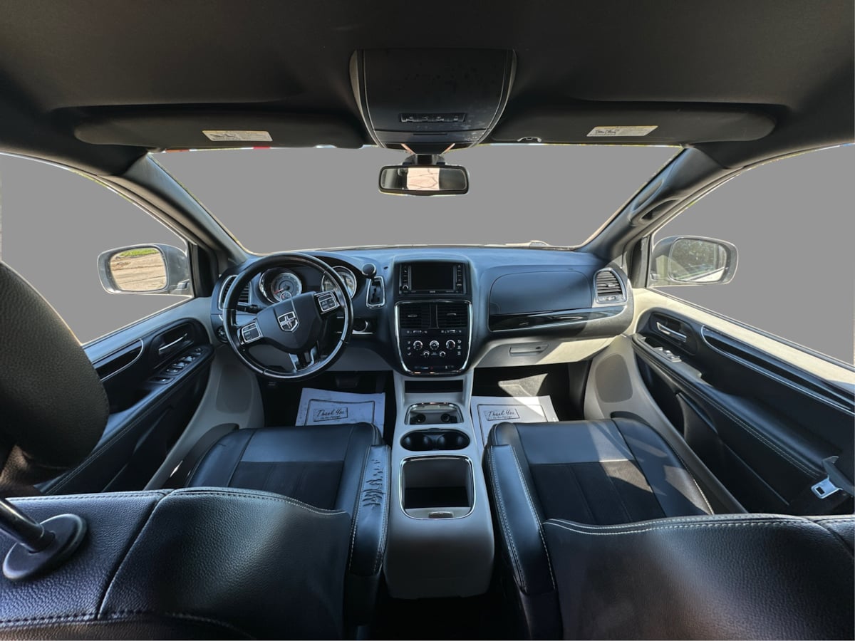 Dodge Grand Caravan photo 26