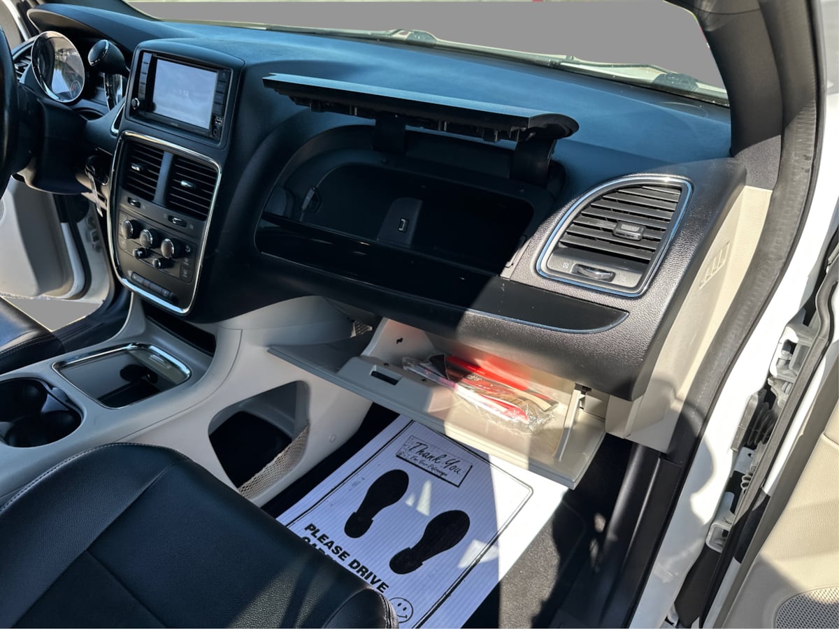 Dodge Grand Caravan photo 33