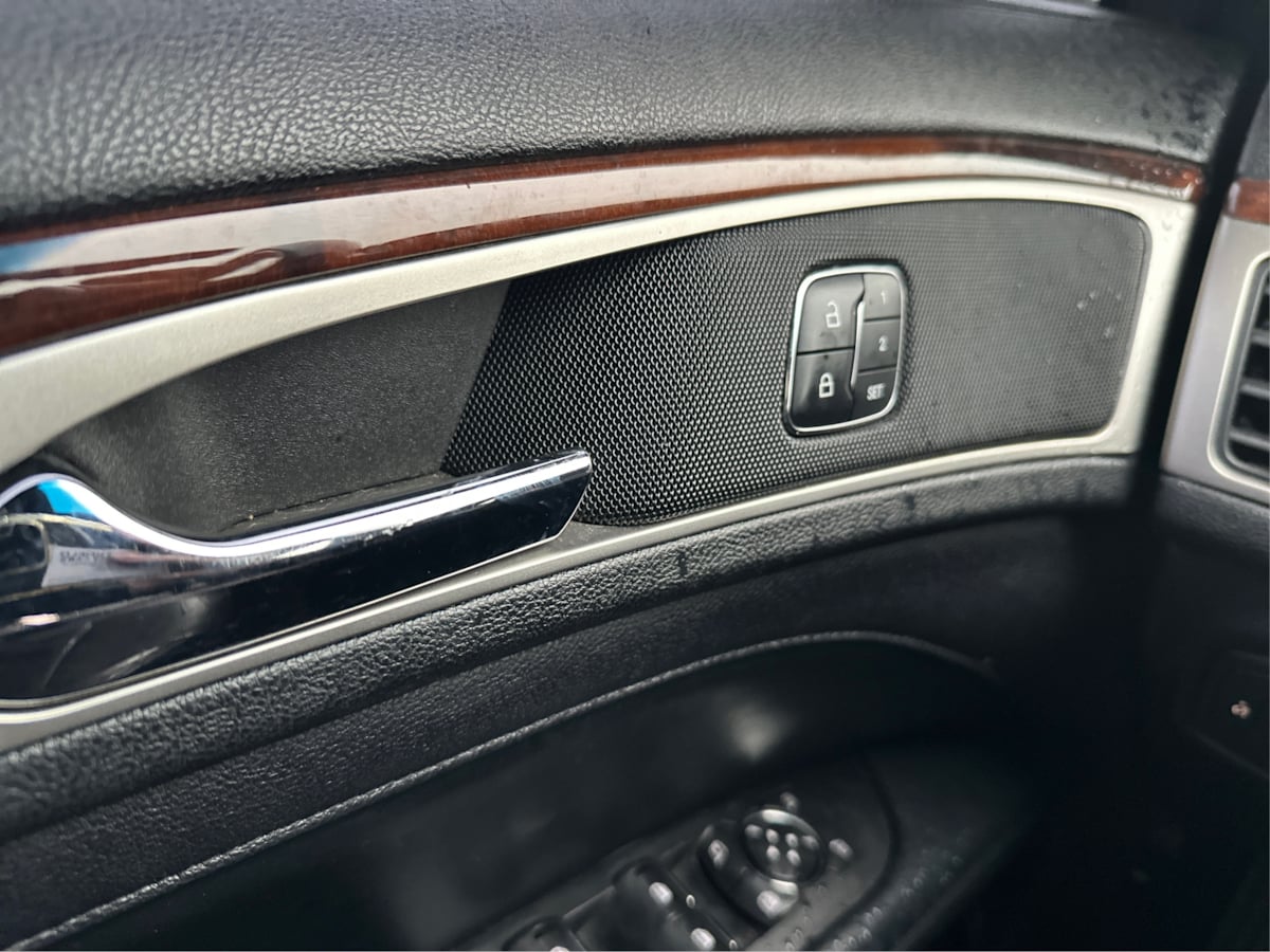 Lincoln MKZ photo 13
