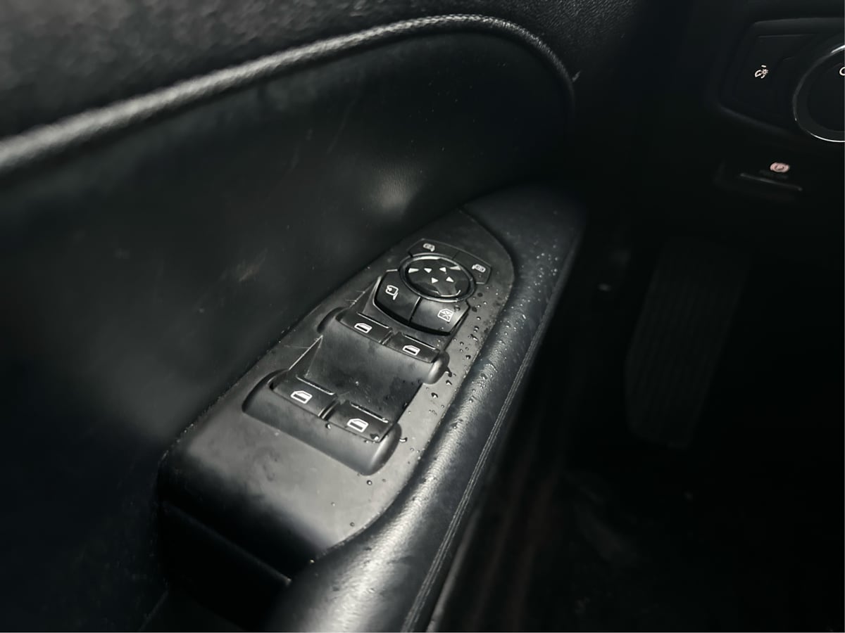 Lincoln MKZ photo 12