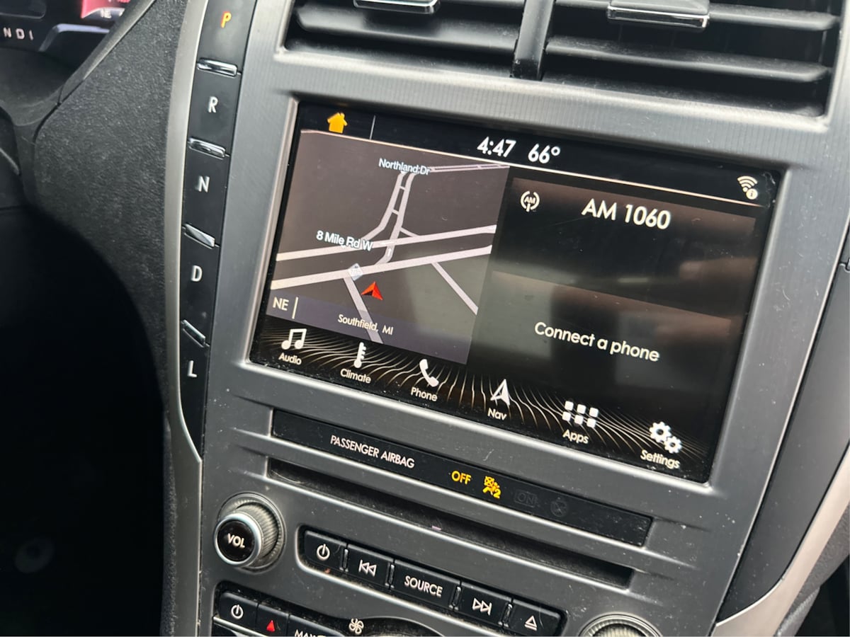 Lincoln MKZ photo 16