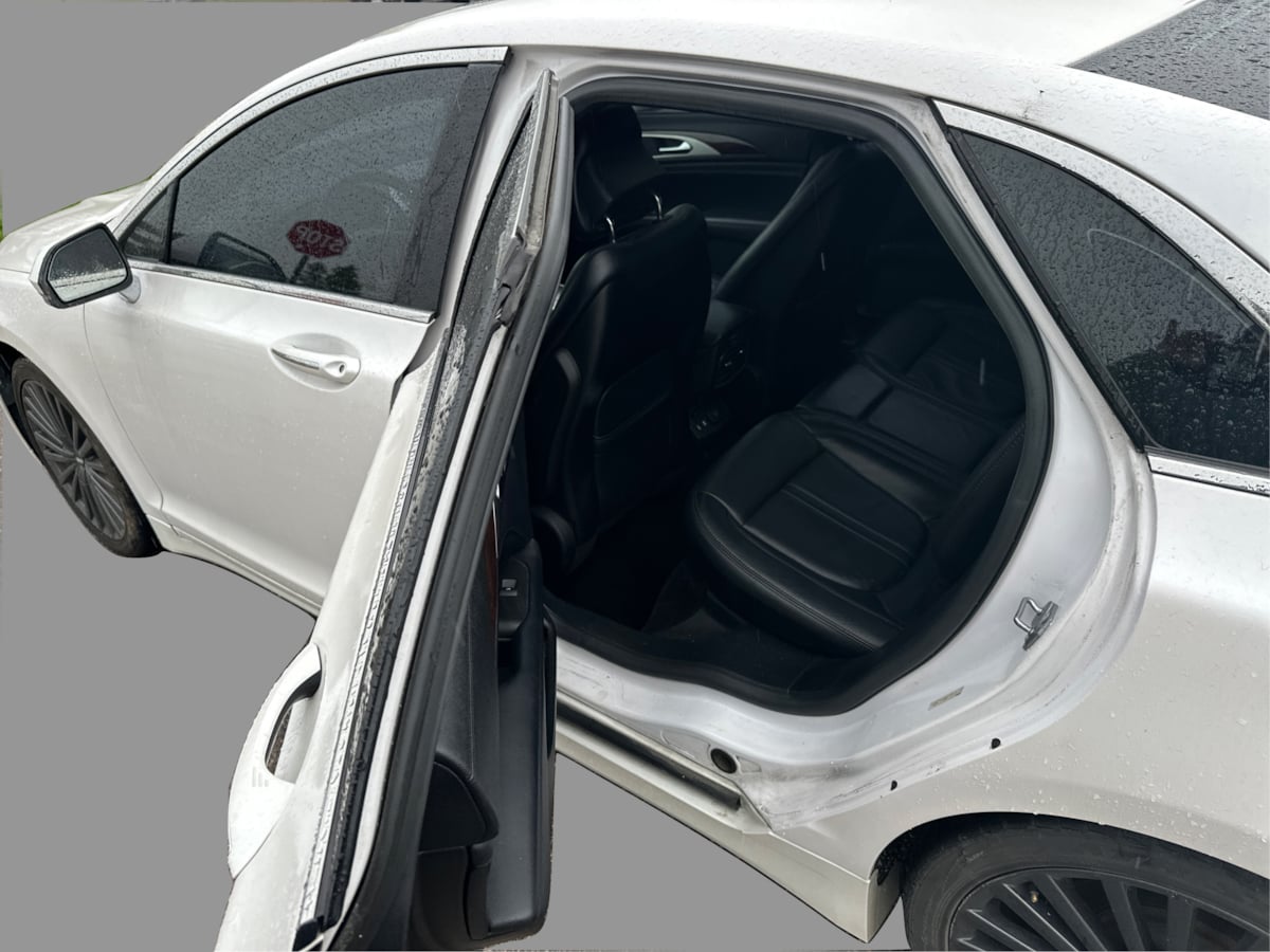 Lincoln MKZ photo 36