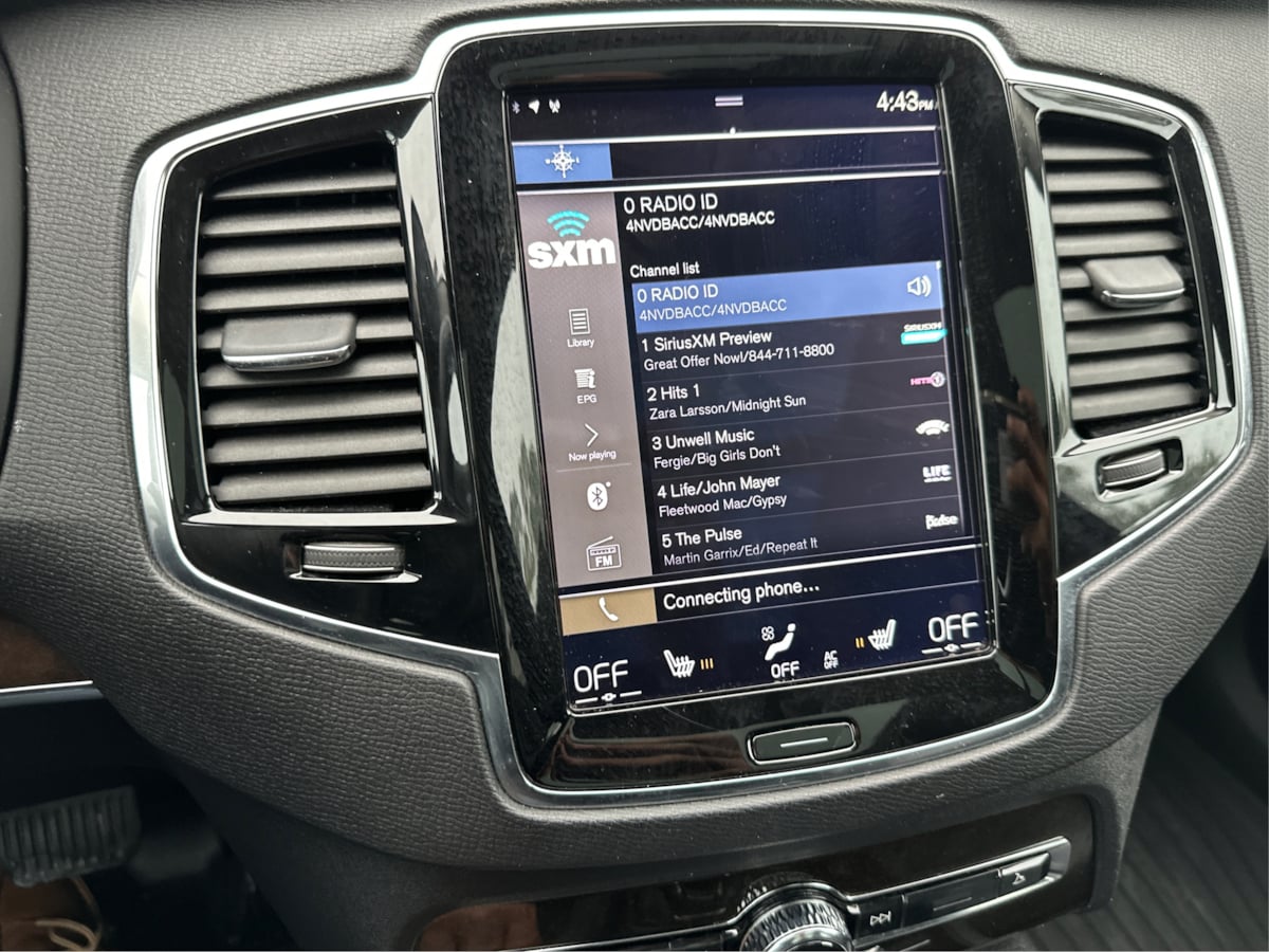 Volvo XC90 photo 21