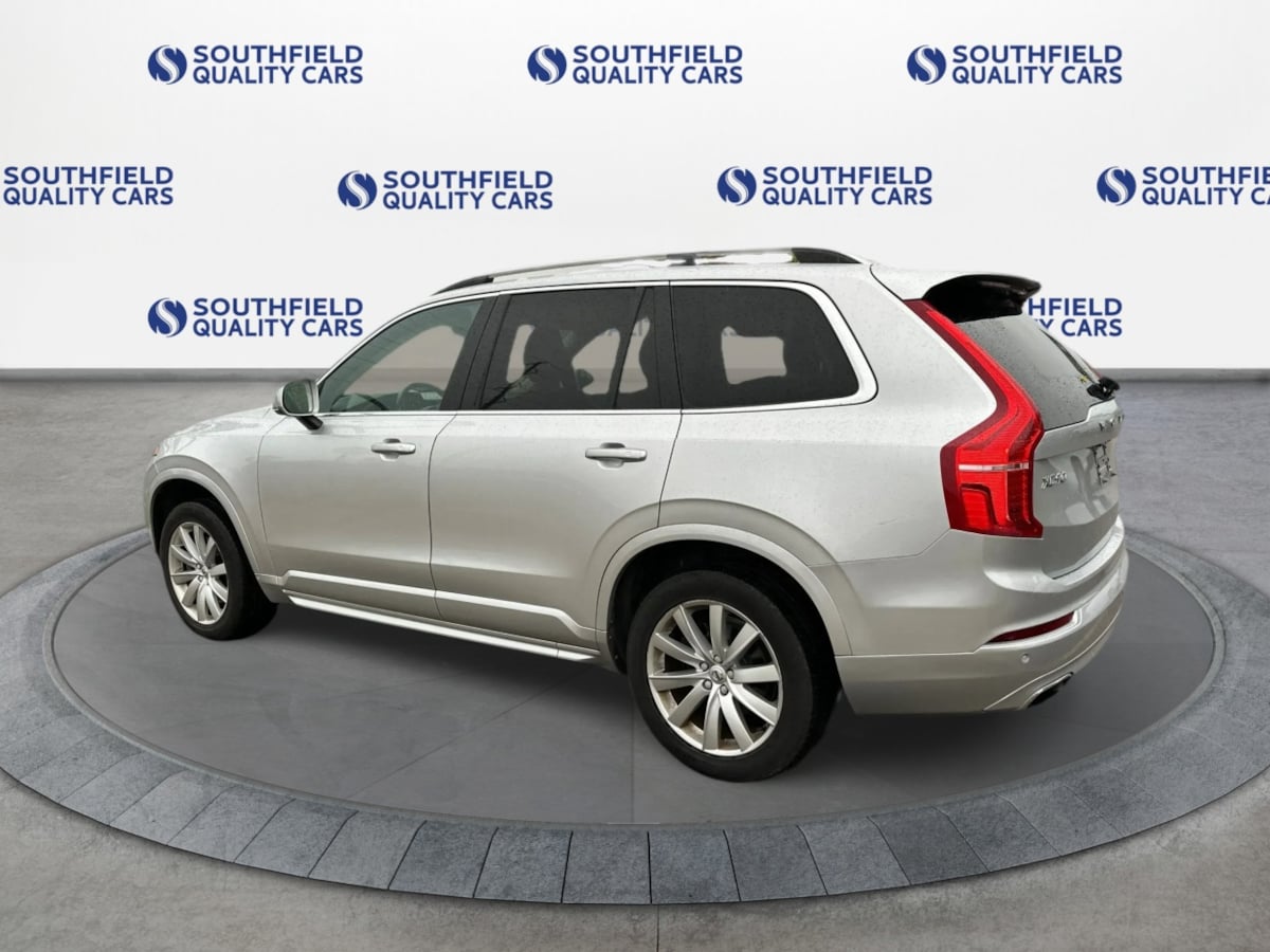 Volvo XC90 photo 5