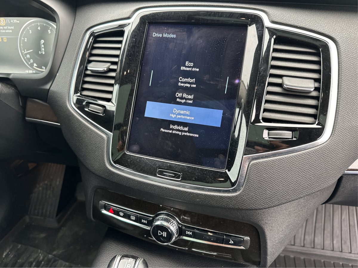Volvo XC90 photo 16