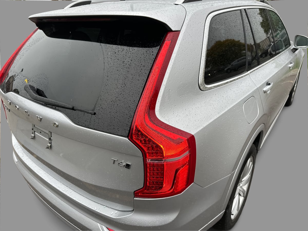 Volvo XC90 photo 36