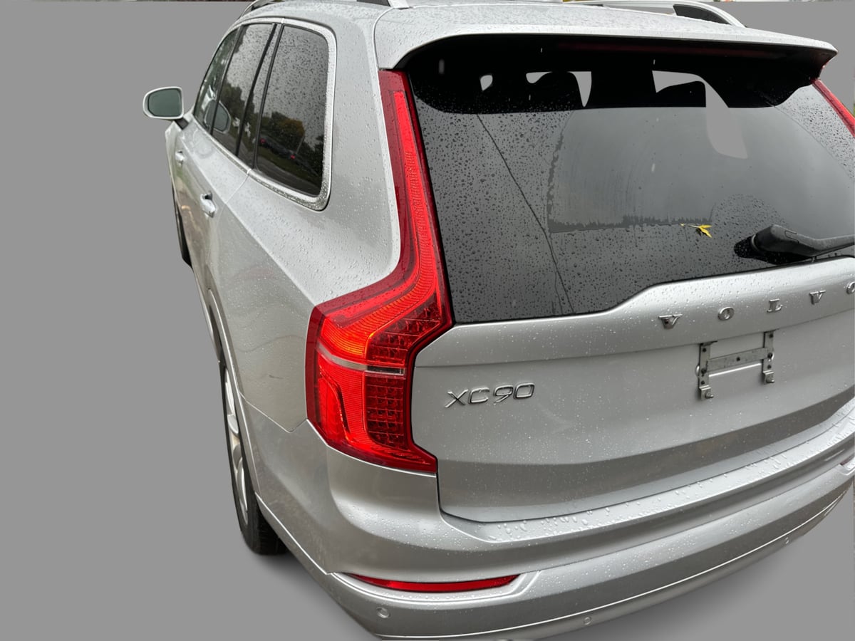 Volvo XC90 photo 35