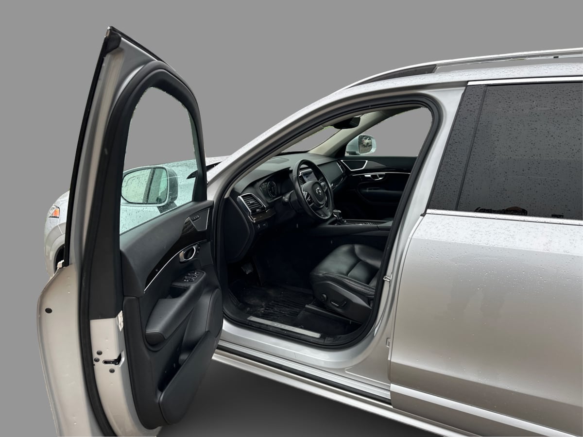 Volvo XC90 photo 48