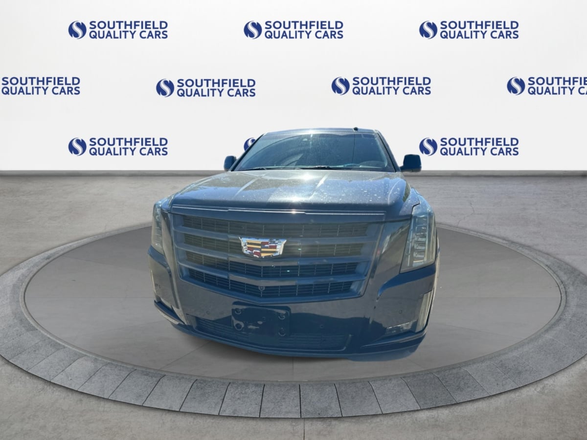 Cadillac Escalade ESV photo 10