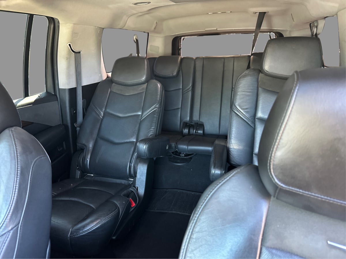 Cadillac Escalade ESV photo 36