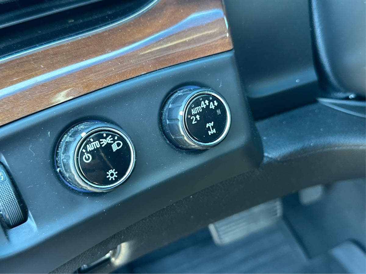 Cadillac Escalade ESV photo 19