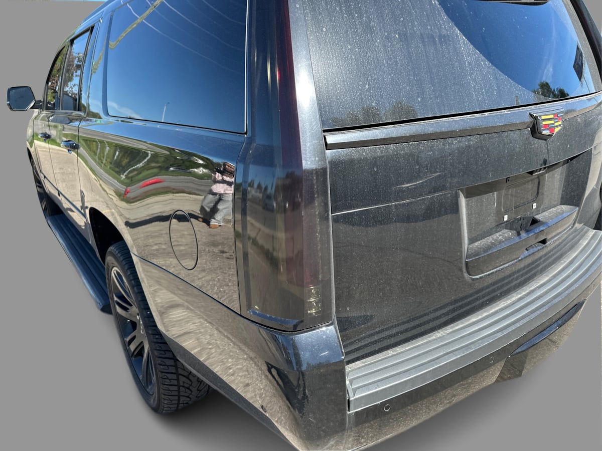Cadillac Escalade ESV photo 40