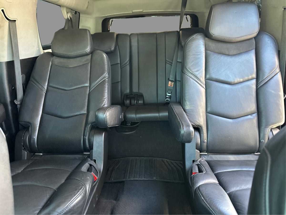 Cadillac Escalade ESV photo 51