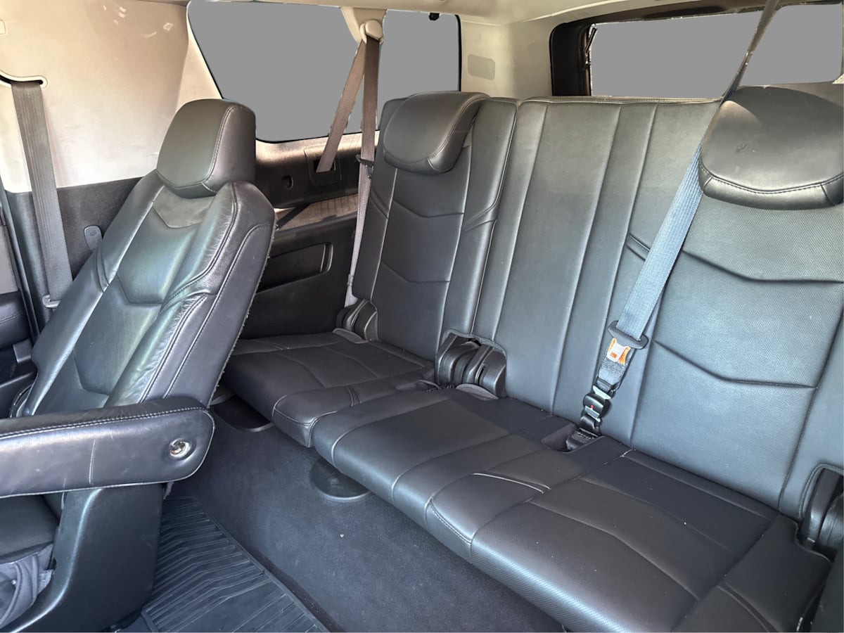 Cadillac Escalade ESV photo 52