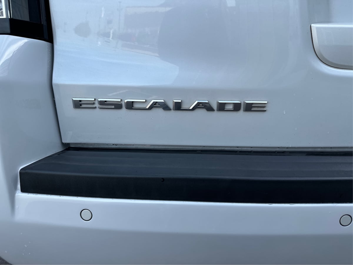Photo 26 of this Cadillac Escalade