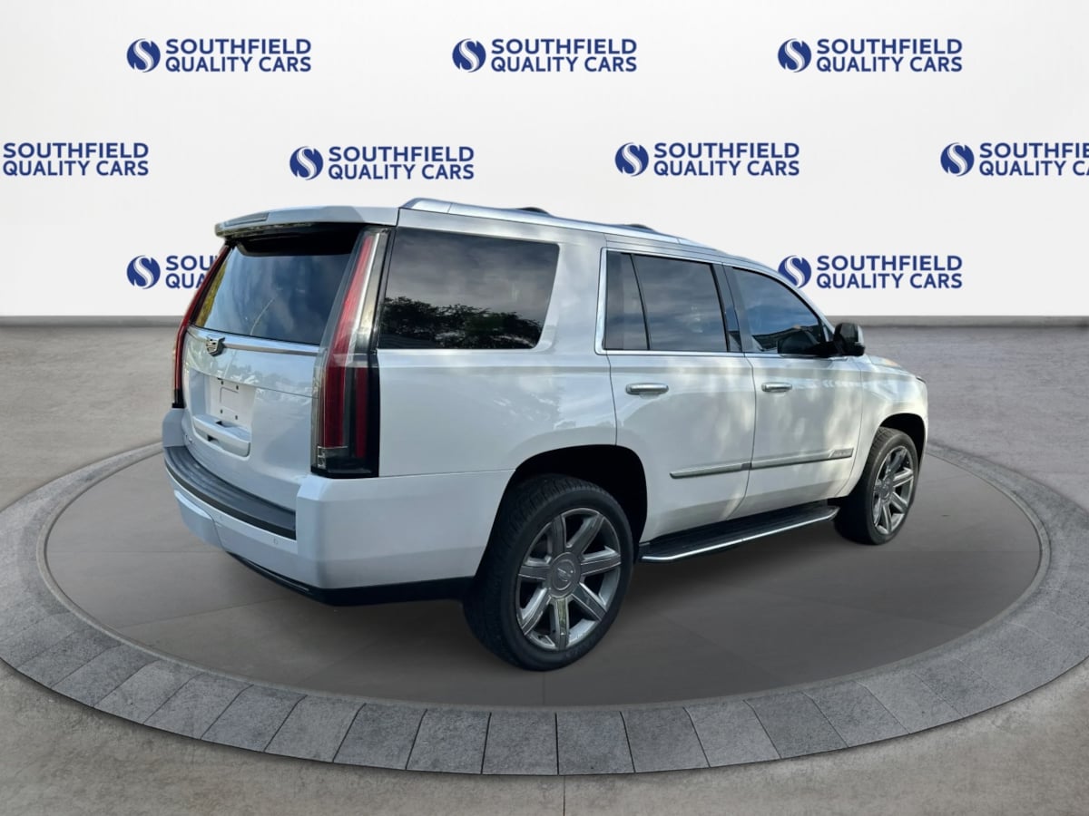 Photo 7 of this Cadillac Escalade