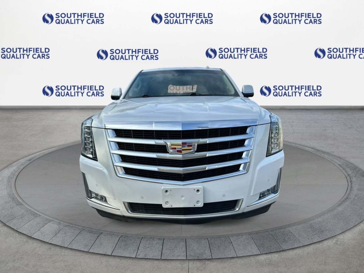 Photo 9 of this Cadillac Escalade