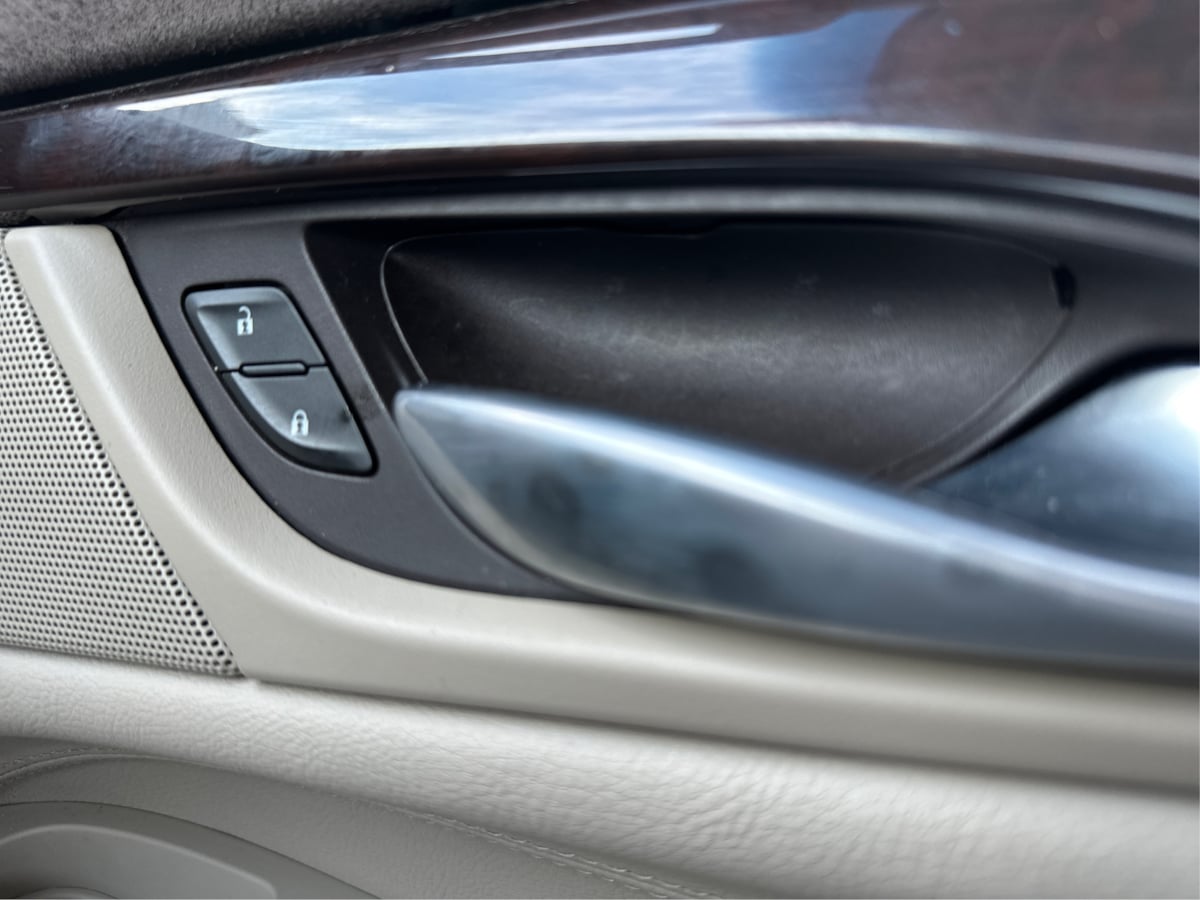 Photo 13 of this Cadillac Escalade