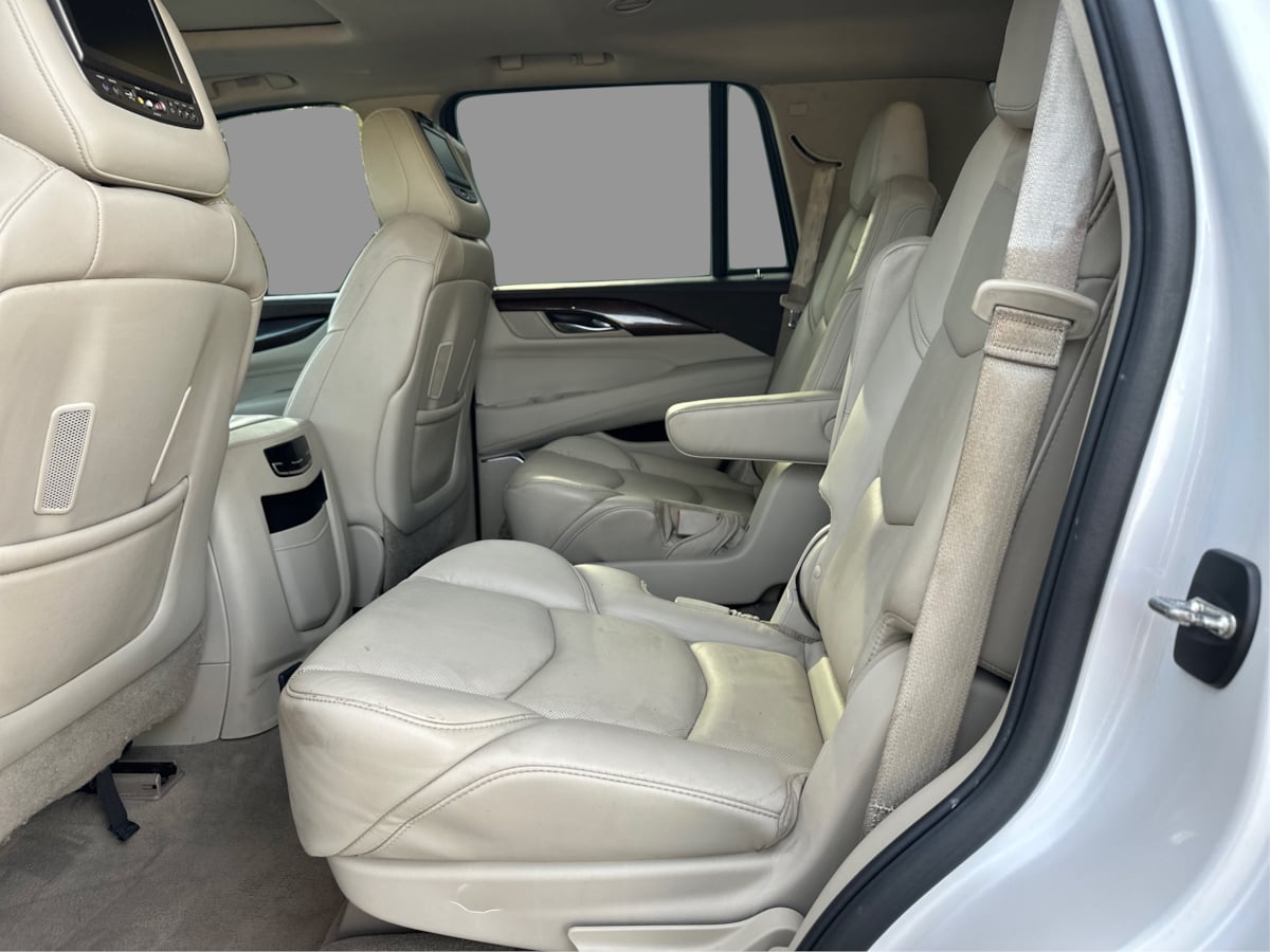 Photo 28 of this Cadillac Escalade