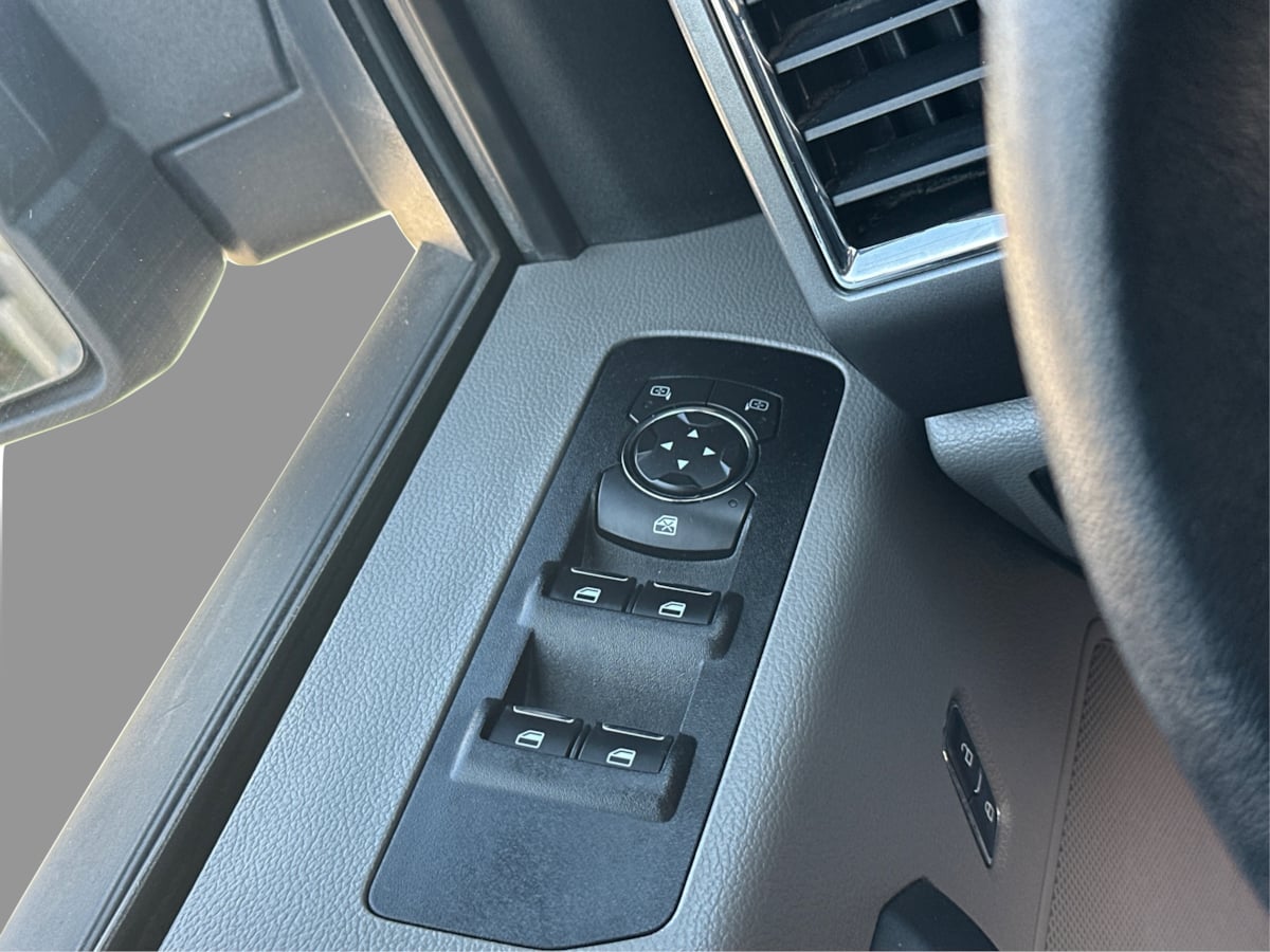 Ford F-150 photo 16