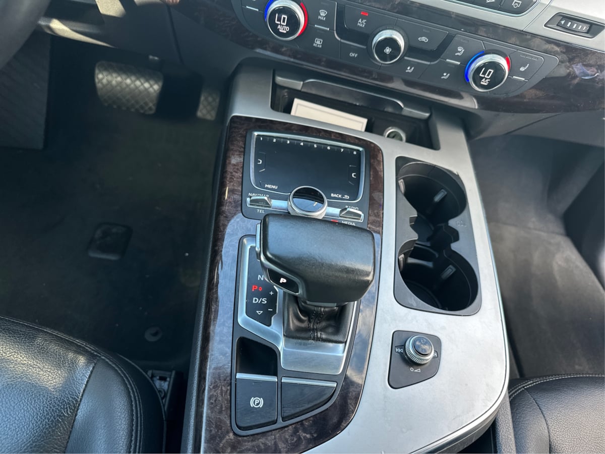 Audi Q7 photo 20