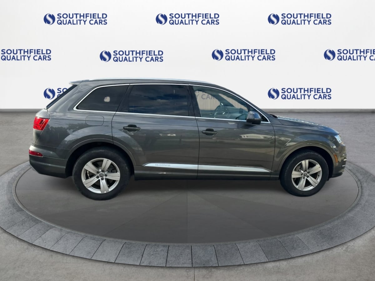 Audi Q7 photo 9