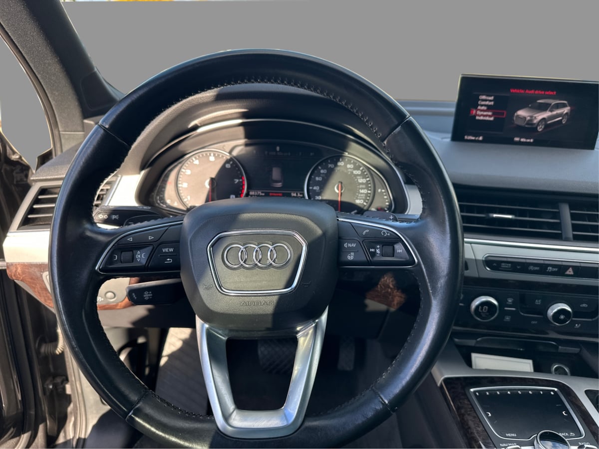 Audi Q7 photo 25