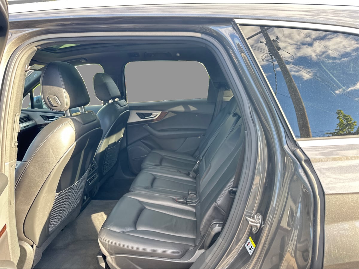 Audi Q7 photo 12