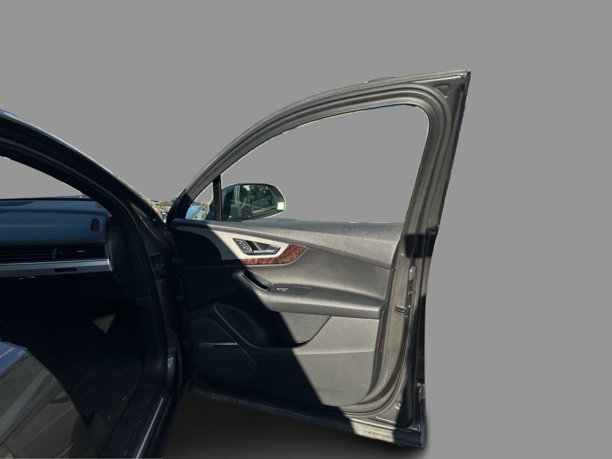 Audi Q7 photo 33