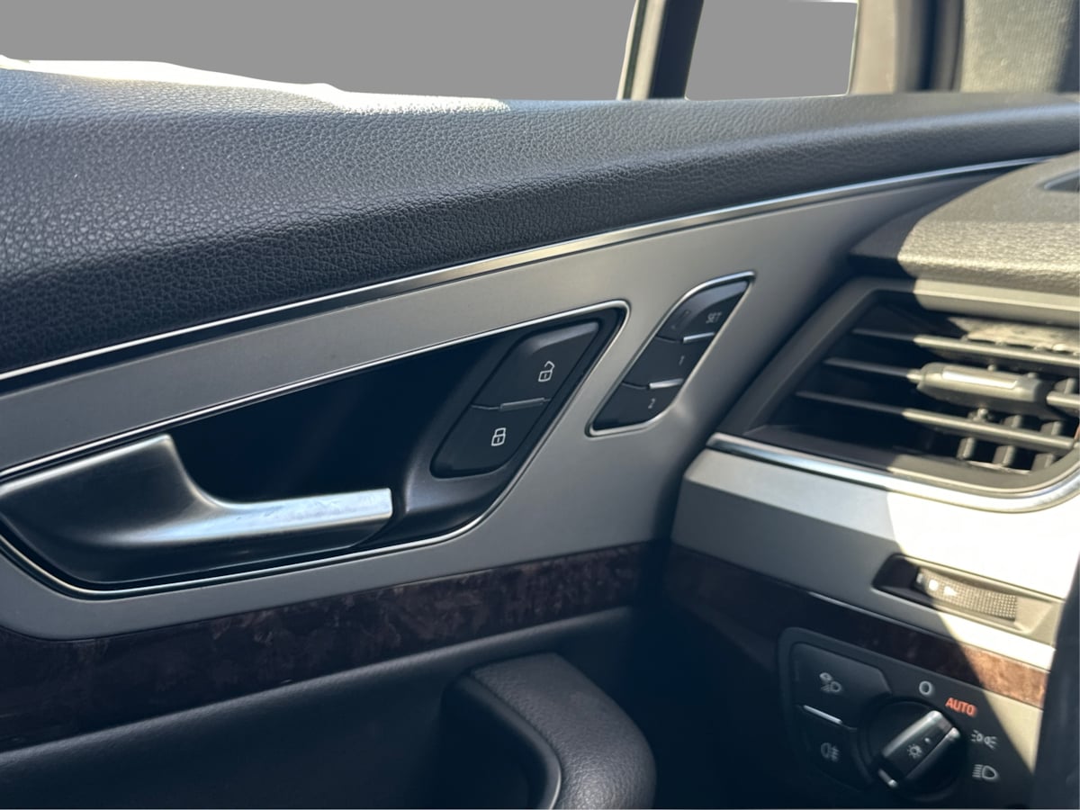 Audi Q7 photo 40