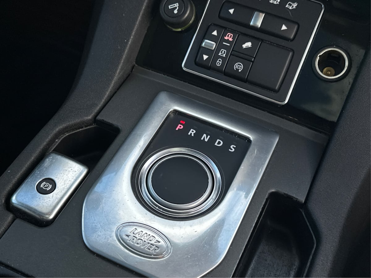 Land Rover LR4 photo 22